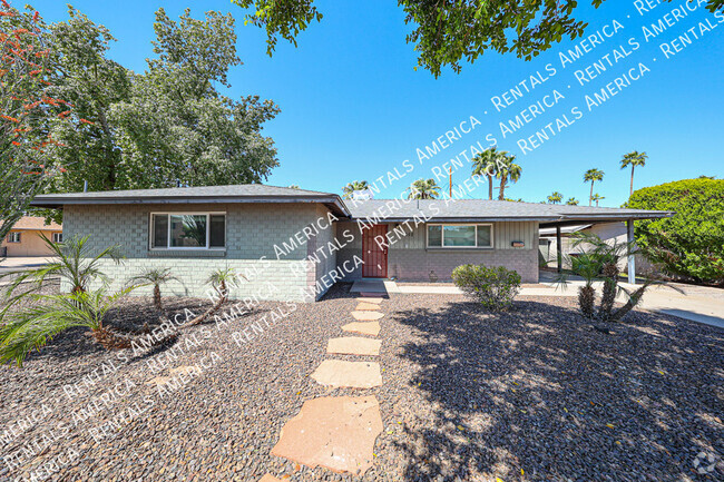 Building Photo - 7502 E Minnezona Ave