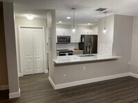 Building Photo - 9419 Ivy Brook Run