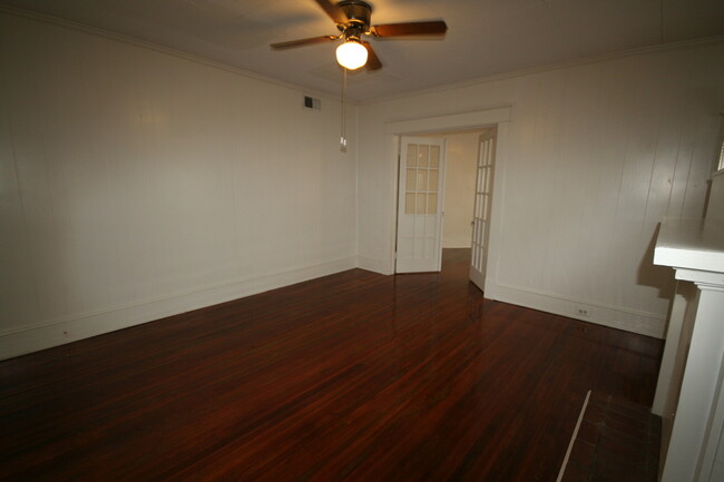 Building Photo - Adorable Bungalow Home in Old West Durham ...