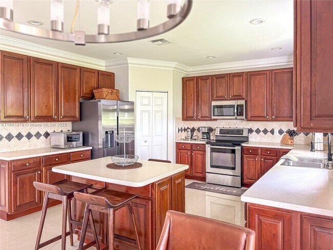 Building Photo - 4006 Bahia Isle Cir