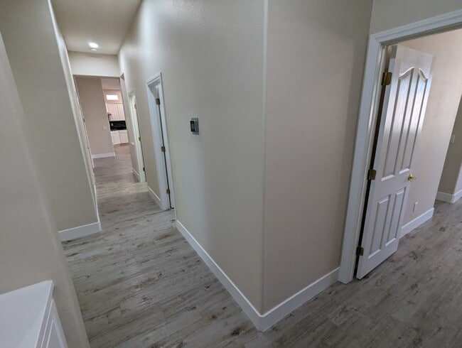 Building Photo - 9976 Liberty View Rd