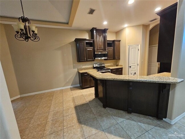 Building Photo - 20 May Ave