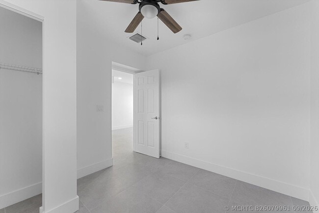 Building Photo - 829 Bayberry Dr