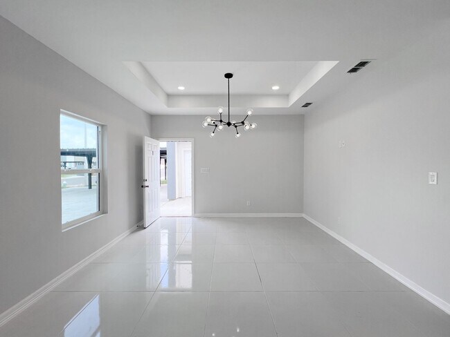 Building Photo - 63 - 2812 Community