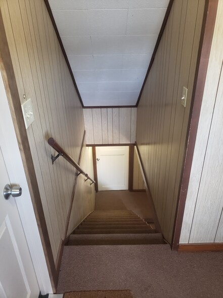 Shared Stairwell - 107 Olive St