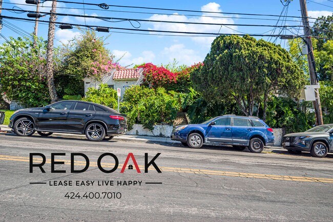 Building Photo - 806 Lucile Ave