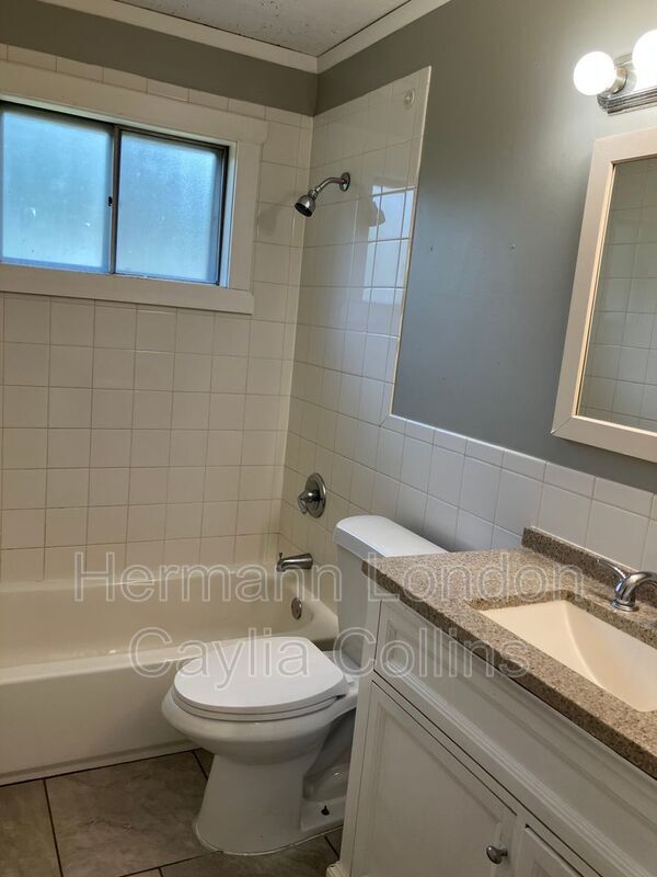 Building Photo - 1451 Fairmeadows Ln