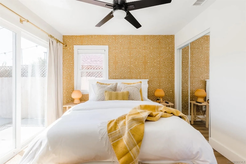 Building Photo - 1231 Center Ave