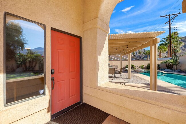 Building Photo - 53720 Avenida Carranza