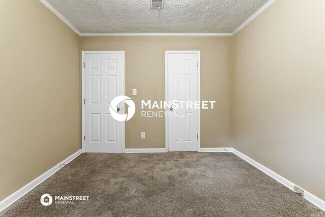 Building Photo - 3 Bedroom Pet-Friendly Home in Stockbridge, GA with Main Street Renewal