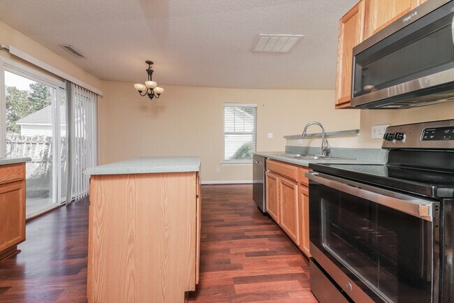 Building Photo - 3617 Croydon Mill Way