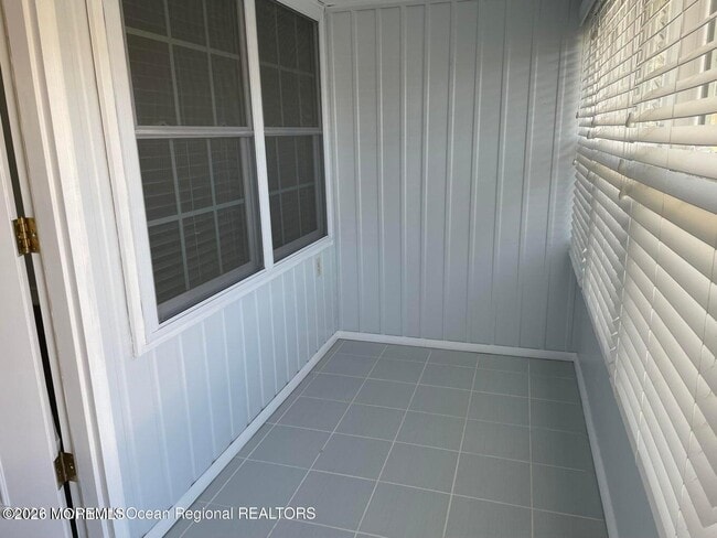 Building Photo - 393 Chesterfield Ct