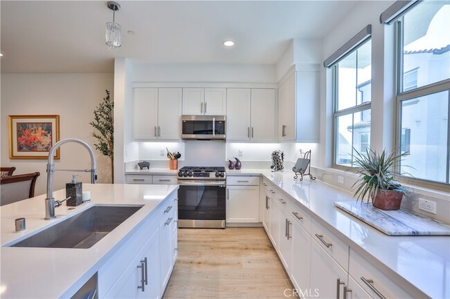 Building Photo - 224 Babson Ct