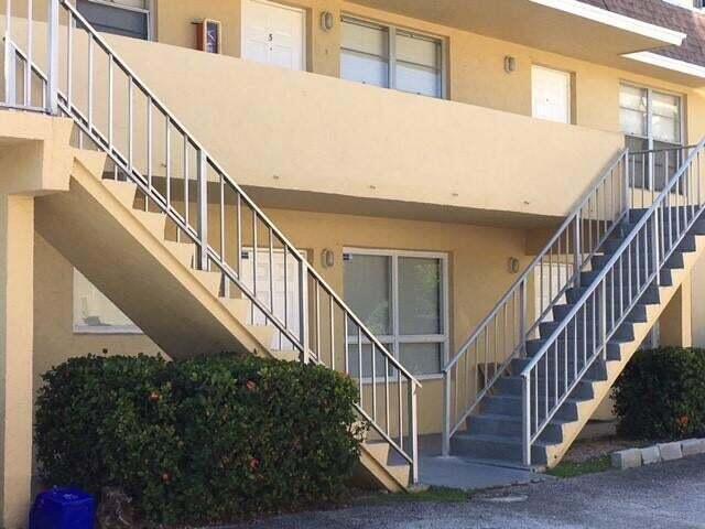 Building Photo - 2707 Vandiver Dr