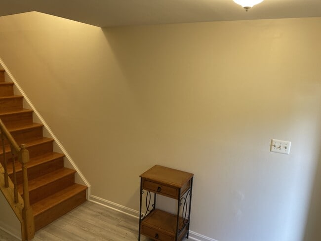 Building Photo - 6108 Castletown Way