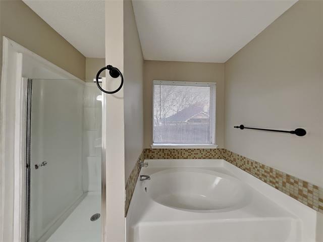 Building Photo - 629 St Eric Dr