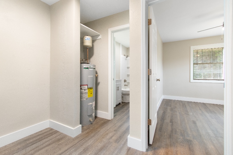 Building Photo - 4460 Old Mission Rd