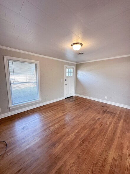 Building Photo - 835 NW 17th St