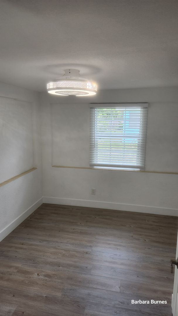 Building Photo - Three bedroom two bath for rent near Ridgewood and LPGA.