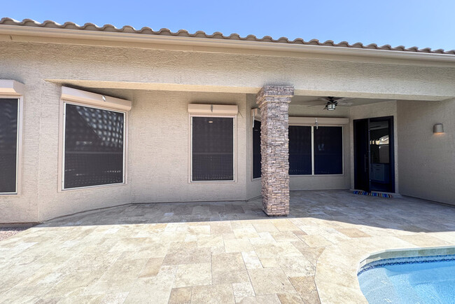 Building Photo - 3Bed/2.5 Ba House in Gated Community in No...