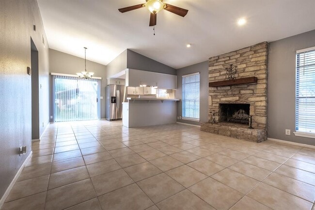 Building Photo - 9009 Sawtooth Ln