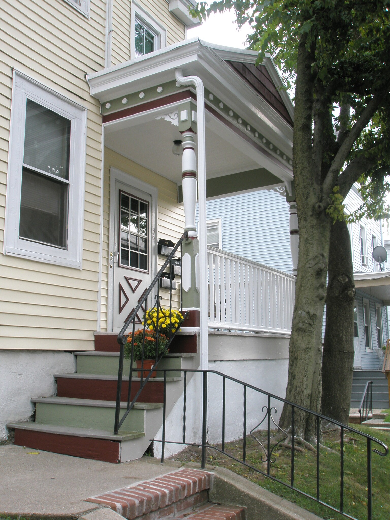Building Photo - 36 Whittlesey Ave
