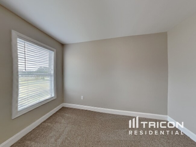 Building Photo - 26 Fish Whistle Ct