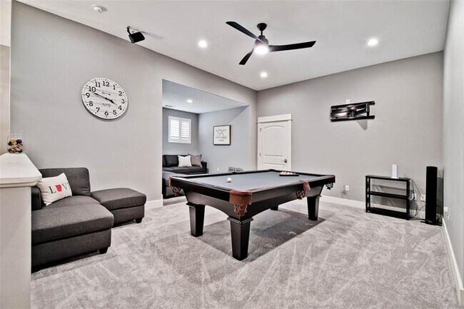 Building Photo - 10125 Raindrop Ln