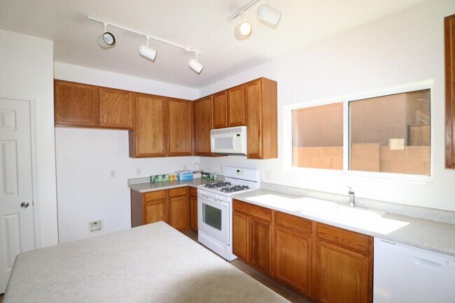 Building Photo - 3 Bedroom in Vail