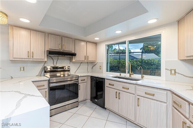 Building Photo - 297 Bay Meadows Dr