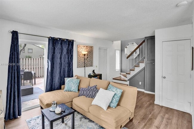 Building Photo - 5613 NW 21st St