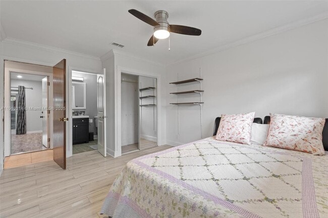 Building Photo - 1912 SW 97th Terrace