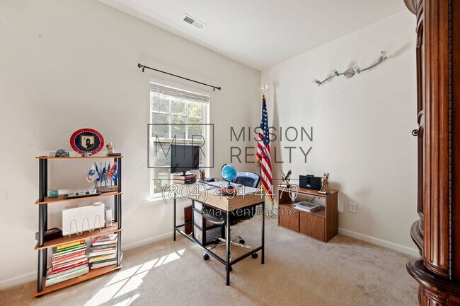 Building Photo - 5106 Timsbury Pointe Dr