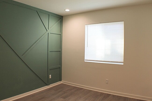 Building Photo - Hyde Park Gated Community with Resort Like Amenities