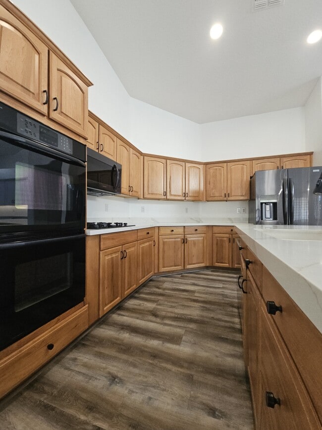 Building Photo - 1701 E Kramer St