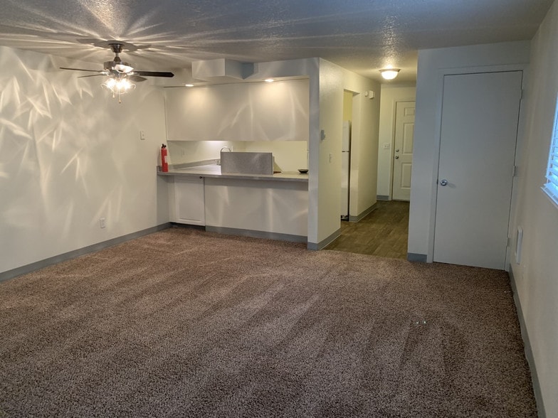 Primary Photo - Westridge Apartments