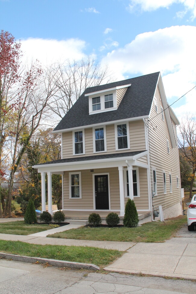 Building Photo - 55 Franklin Ave