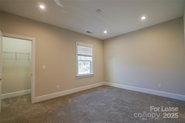 Building Photo - 20220 Shaffer Bach Ln