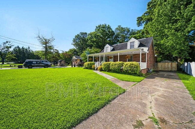 Building Photo - 1641 E Bayview Blvd