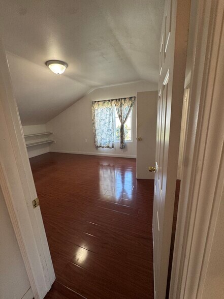 Building Photo - 758 W Longden Ave