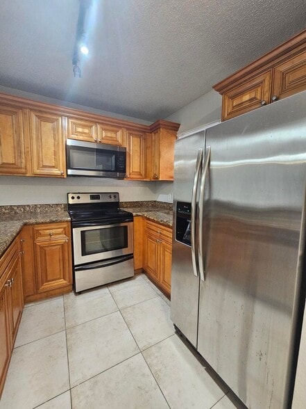 Building Photo - 1700 Windorah Way