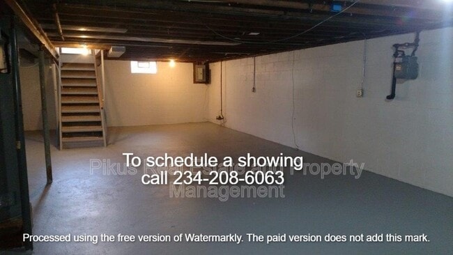 Building Photo - 1017 Niles St SW