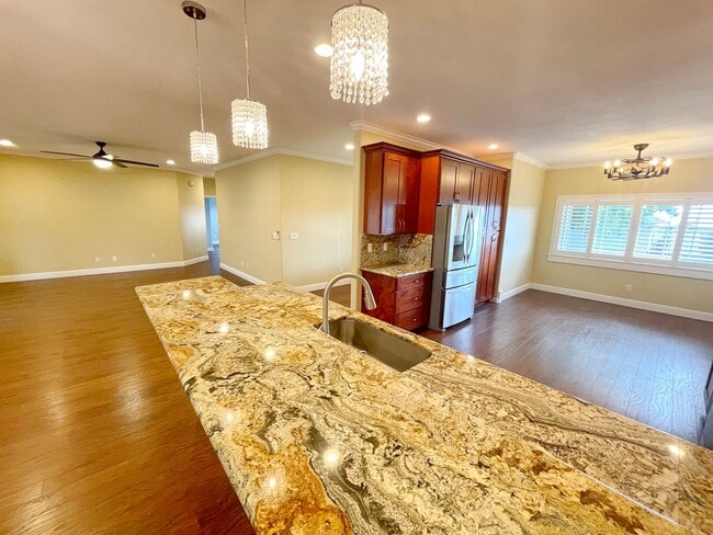 Building Photo - Central Maui - Custom Single Level Home - Unfurnished 3 bed/2bath - Waiolani Mauka in Waikapu