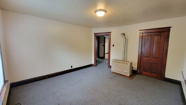 Building Photo - 516 Adaline Avenue