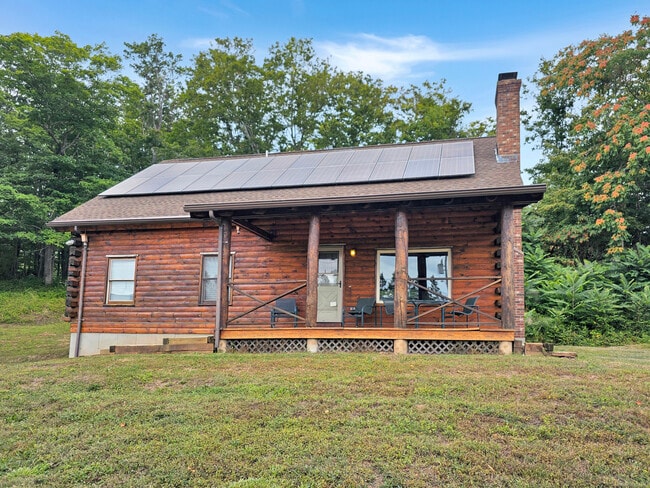 Building Photo - 698 Leetes Island Rd