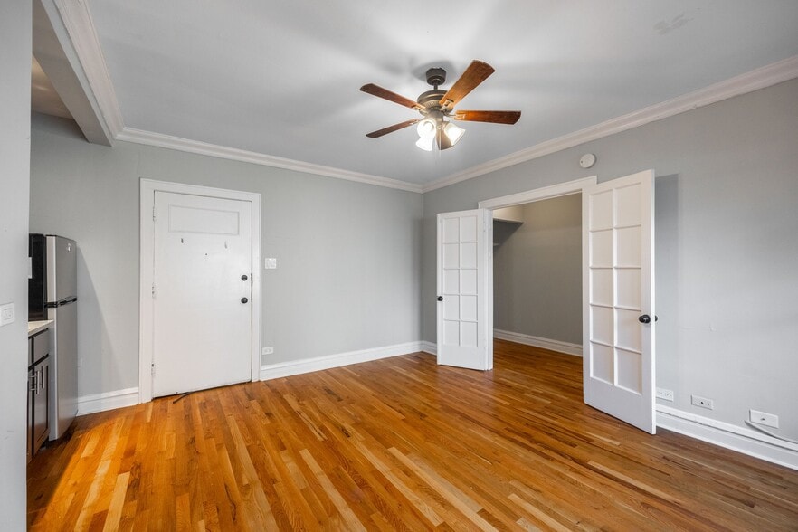 Building Photo - 4737 N Hermitage Ave