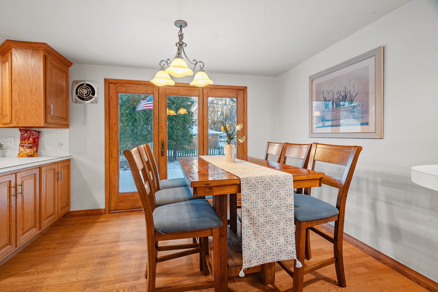 Building Photo - 1077 Liberty St