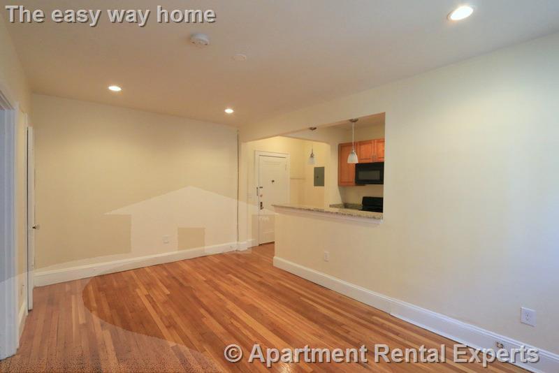 Building Photo - 136 Highland Ave