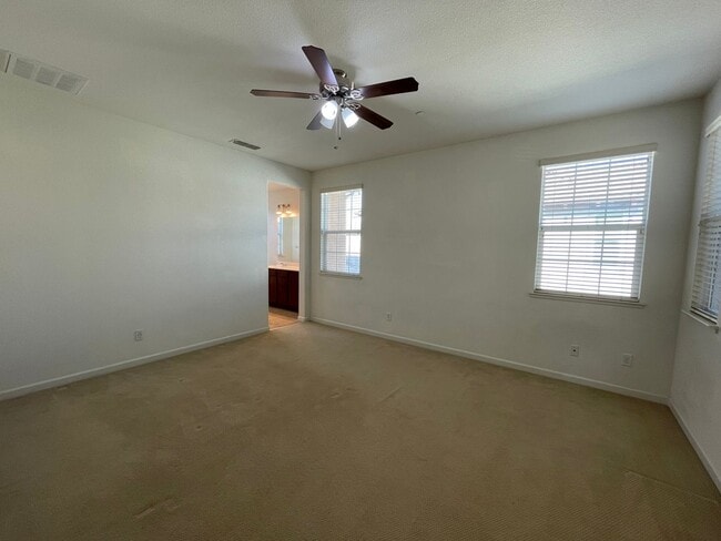 Building Photo - Two Story Home w/ Fridge Included, Attache...