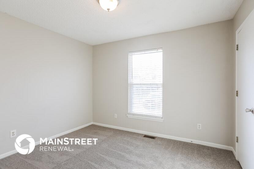 Building Photo - 960 N Walnut St